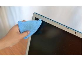 Чистка Macbook от пыли в домашних условиях