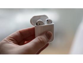 В IPhone 7 перестали работать EarPods (AirPods)