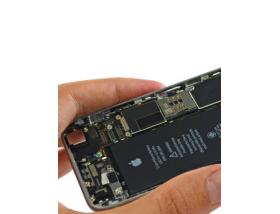 Замена аккумулятора на iPhone 6